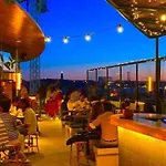 公寓 Modern I Roof View *