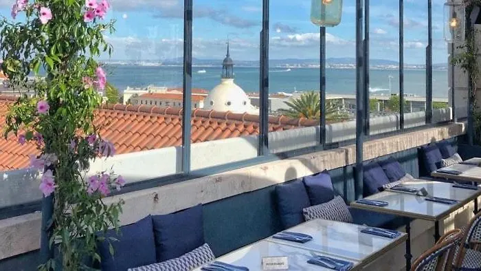 Διαμέρισμα Modern I Roof View