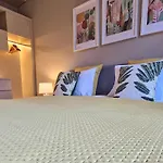 Апартаменты Modern I Roof View Лиссабон