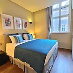 Modern I Roof View Лиссабон