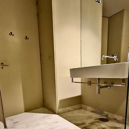 Modern I Roof View شقة *