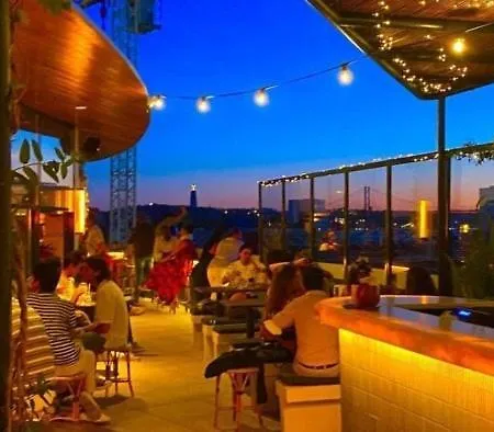 Апартаменты Modern I Roof View *